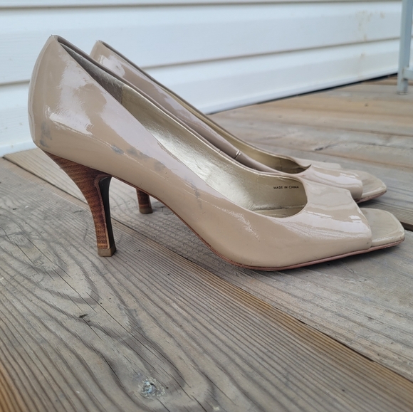 Tahari nude open toe 3" heel shoes size 9 - Picture 2 of 8